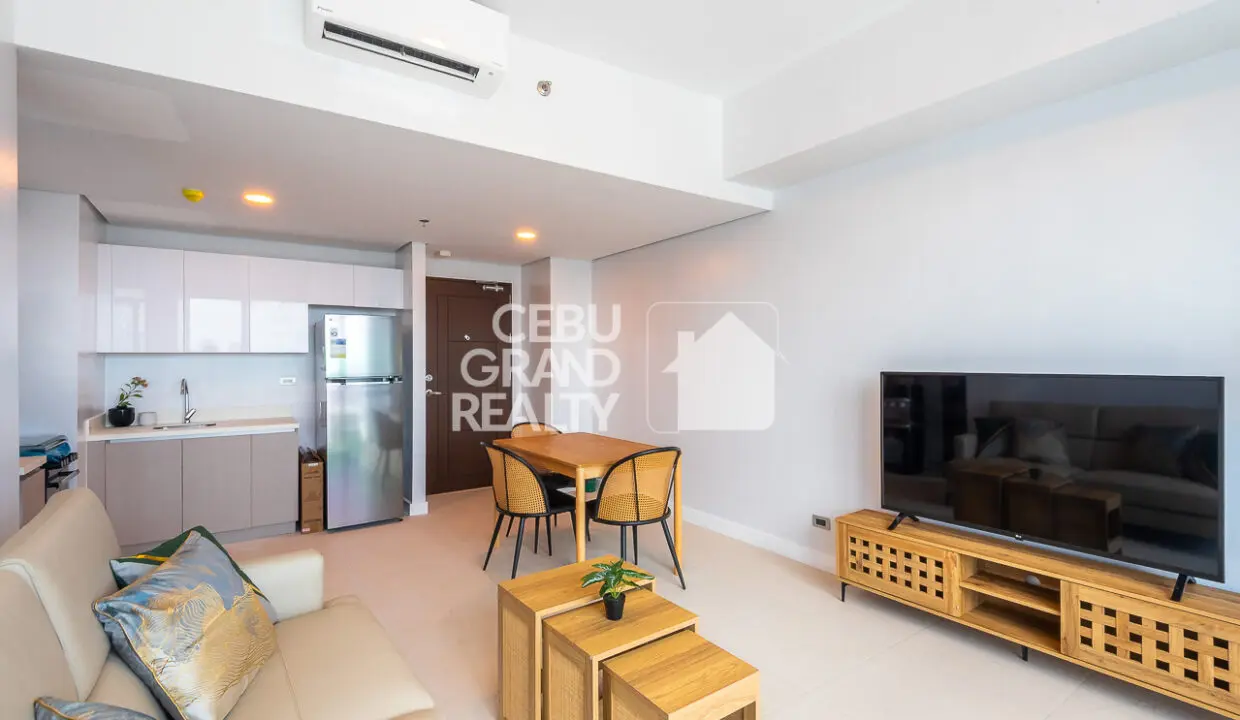 RCTEP8 - A Rare Find Chic and Cozy Condo with Amazing Views - Cebu Grand Realty (5)