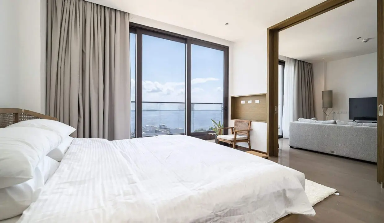 SRBSR1 - Luxury Oceanfront Condo with Stunning Sea Views - Cebu Grand Realty (22)