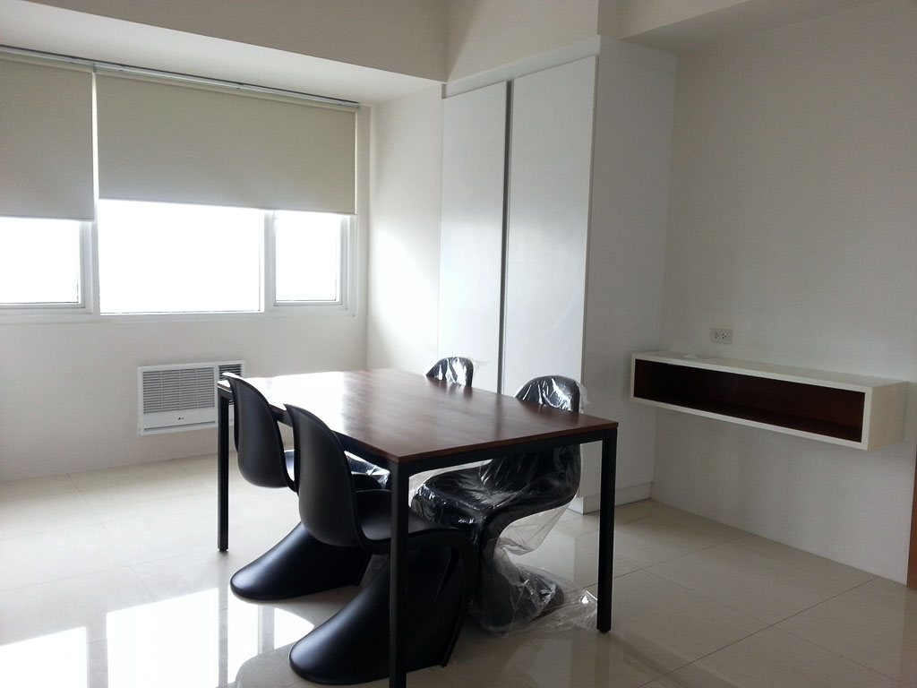 RC228 2 Bedroom Condo for Rent in Cebu Business Park Calyx Resid