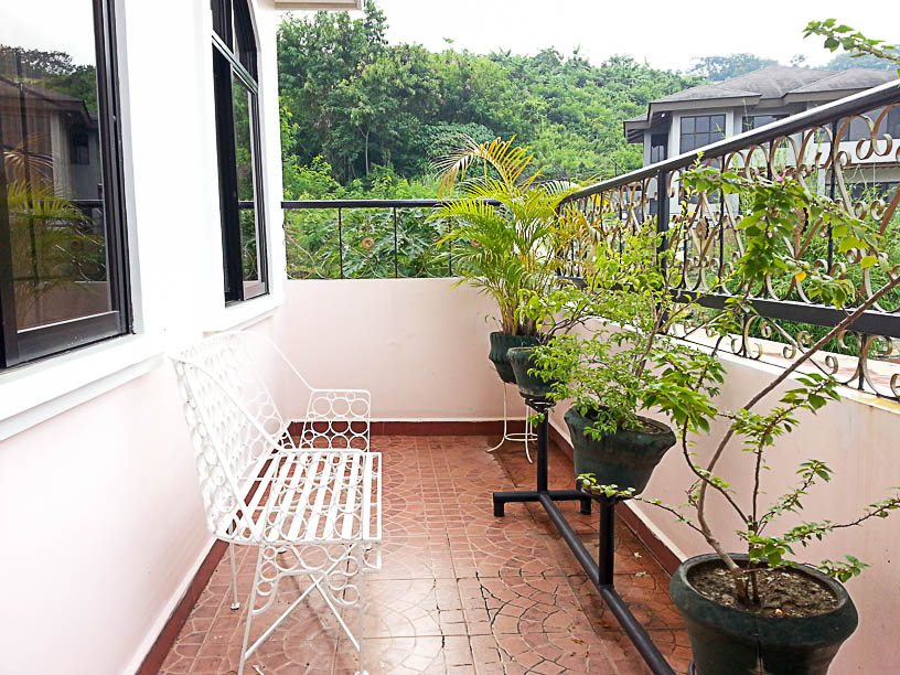 RH190 4 Bedroom House with Swimming Pool for Rent in Cebu City T