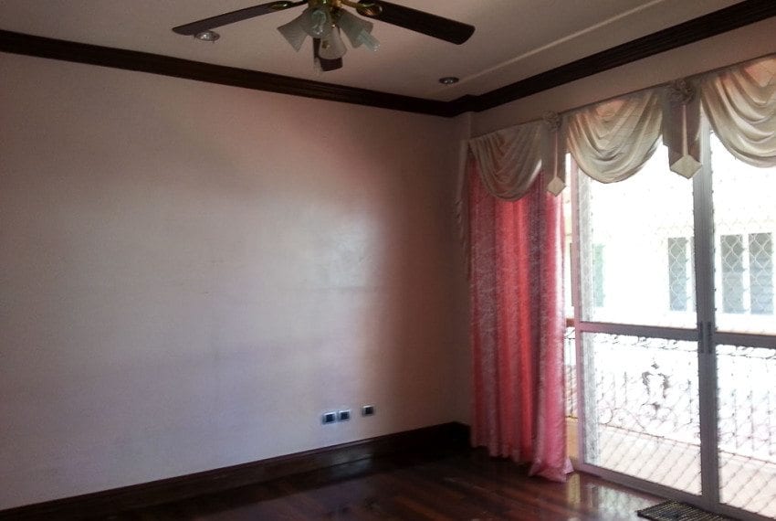 RH112 3 Bedroom House for Rent in Cebu City Banilad