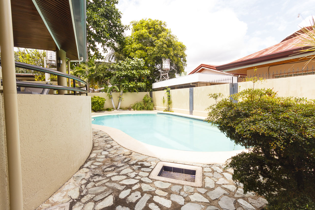RH211 4 Bedroom House for Rent in Banilad Cebu City Cebu Grand R