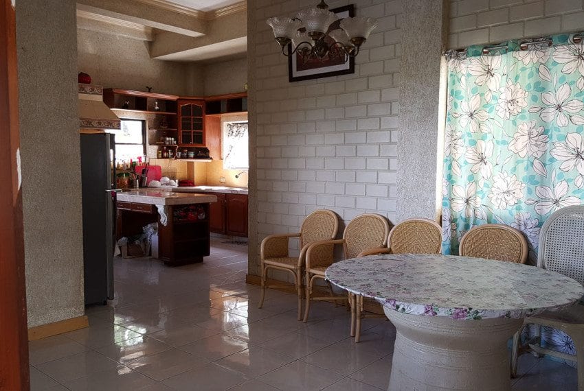 RH214 4 Bedroom House for Rent in Cebu City Maria Luisa Park Ceb