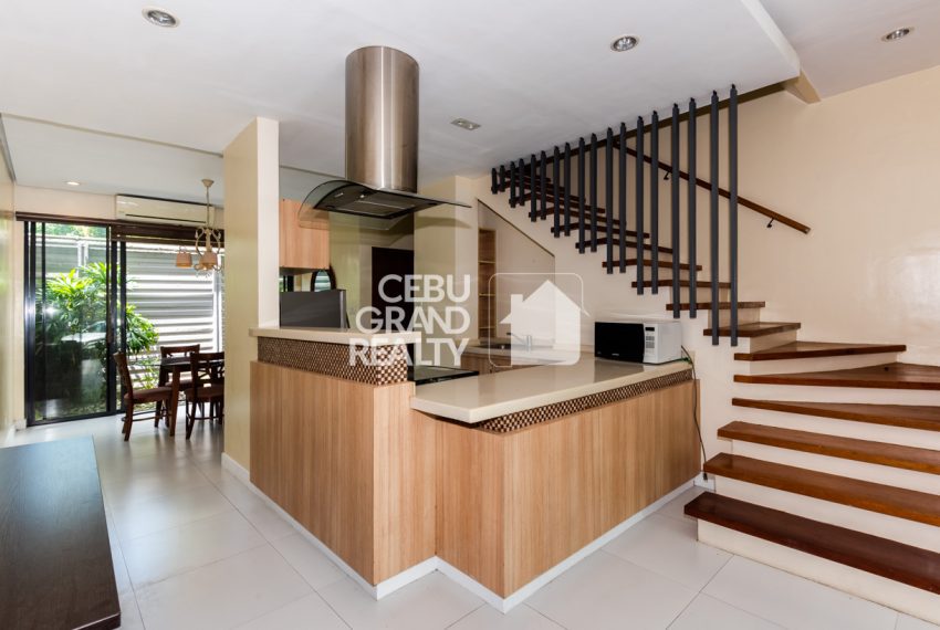 RHTTR1 Furnished 2 Bedroom Townhouse for Rent in Talamban - Cebu Grand Realty (4)
