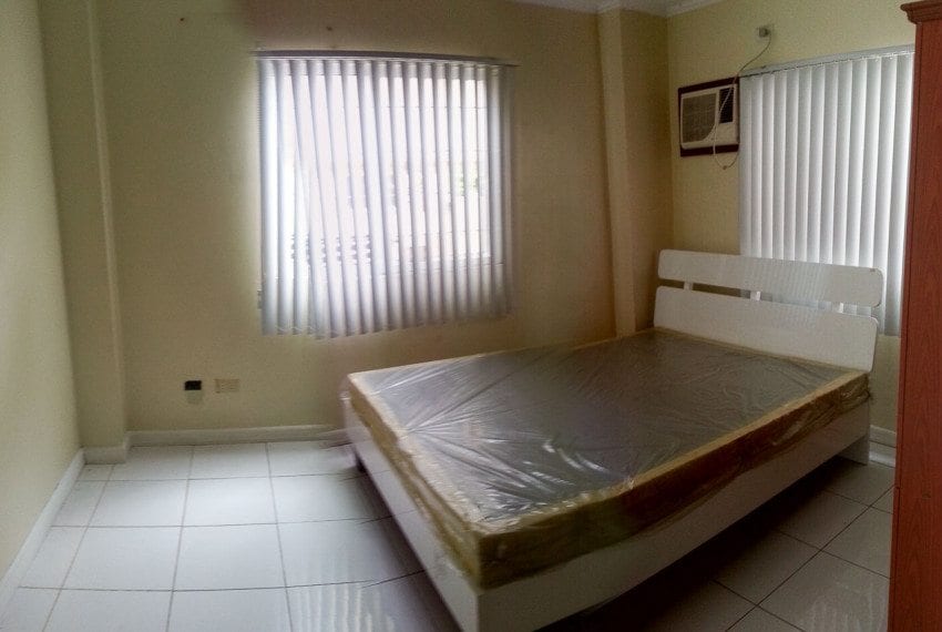 RH245 4 Bedroom House for Rent in Cebu City Banilad Cebu Grand R