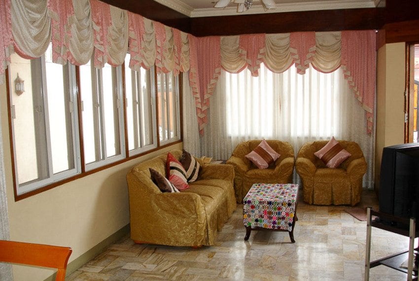 RH27 5 Bedroom House for Rent in Cebu City Banilad - Cebu Grand