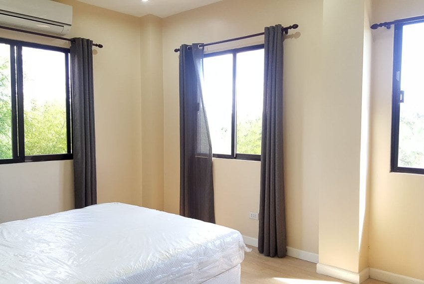 RH248 4 Bedroom House for Rent in Cebu City Banilad Cebu Grand R