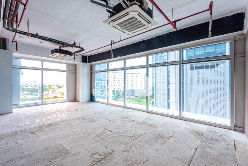 RCP130E 146 SqM Office Space for Rent in Cebu Business Park - Cebu Grand Realty (1)