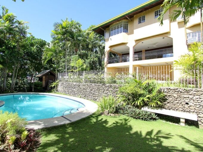 House for Rent in Maria Luisa