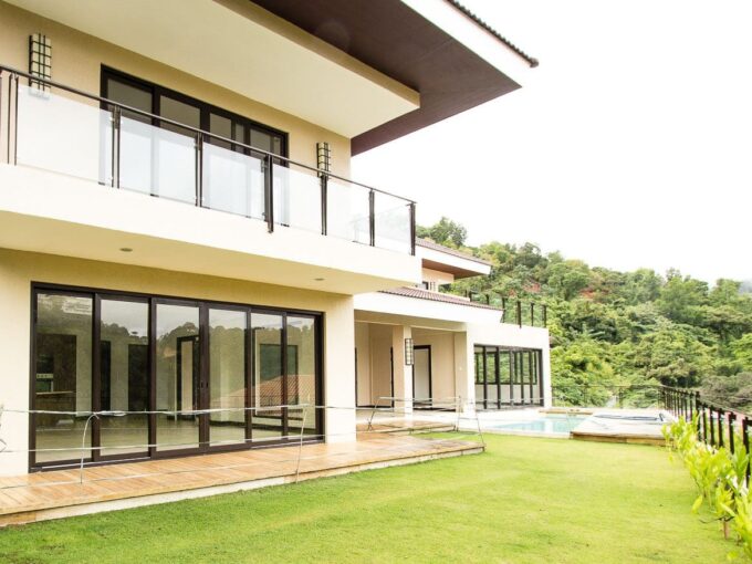 House for Sale in Maria Luisa