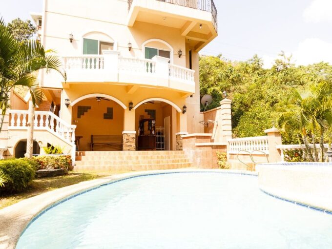 4 Bedroom House for Rent in Talamban Cebu City
