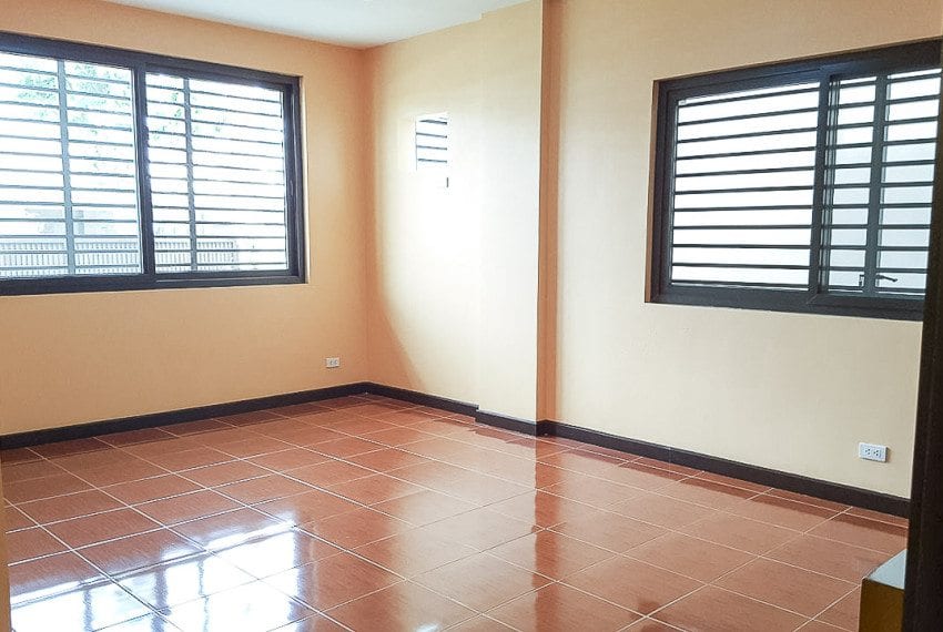 SRB66 5 Bedroom House for Sale in Cebu CIty Banilad Cebu Grand R