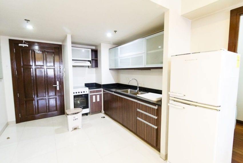 RC329 2 Bedroom Condo for Rent in Cebu Business Park Avalon Cond