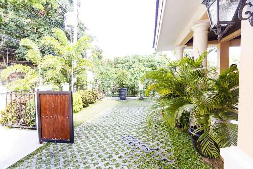 SRB5 5 Bedroom House for Sale in Maria Luisa Park Banilad Cebu C