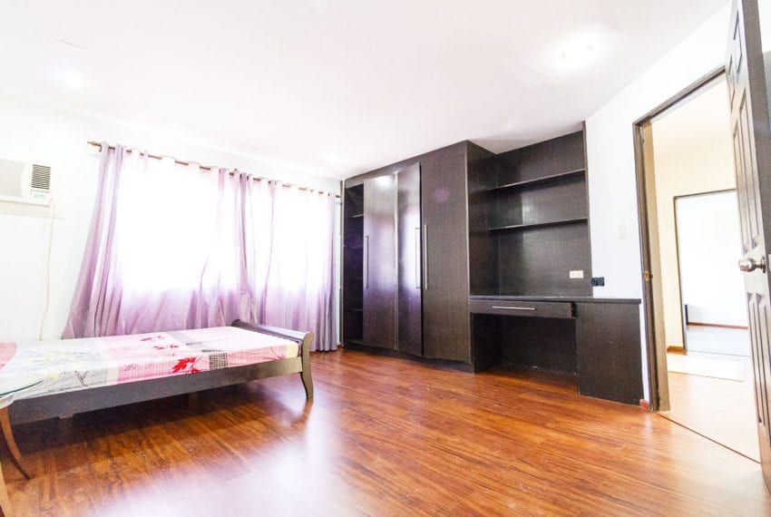 RH285 3 Bedroom House for Rent in Cebu City Banilad Cebu Grand R