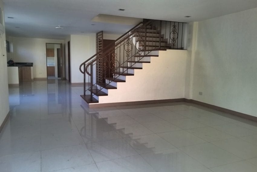 RH86 4 Bedroom House for Rent Banilad Cebu Grand Realty (9)