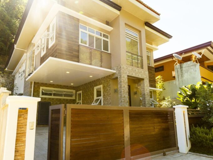 House for Sale in Maria Luisa