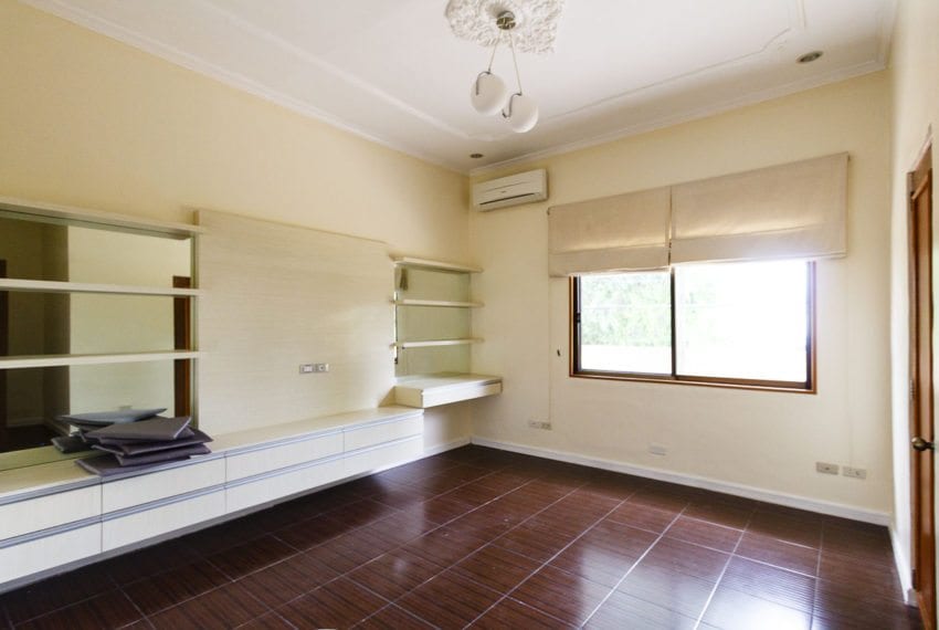 RH302 5 Bedroom House for Rent in Maria Luisa Park Cebu City Ceb