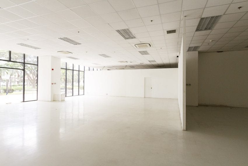 RCP149 381 SqM Ground Floor Commercial Space for Rent in Cebu Bu