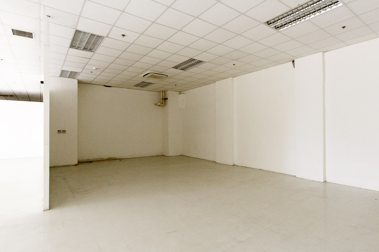 RCP149 381 SqM Ground Floor Commercial Space for Rent in Cebu Bu