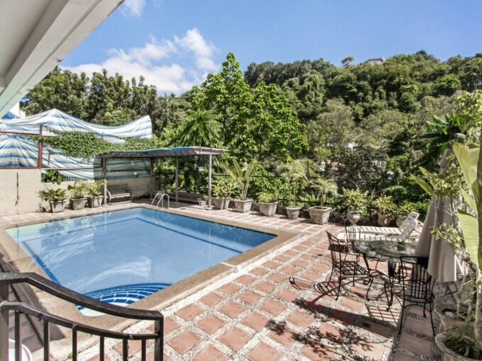 House for Rent in Maria Luisa