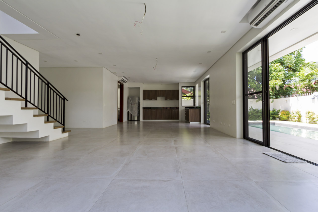 SRB140 5 Bedroom House for Sale in Talamban Cebu Grand Realty