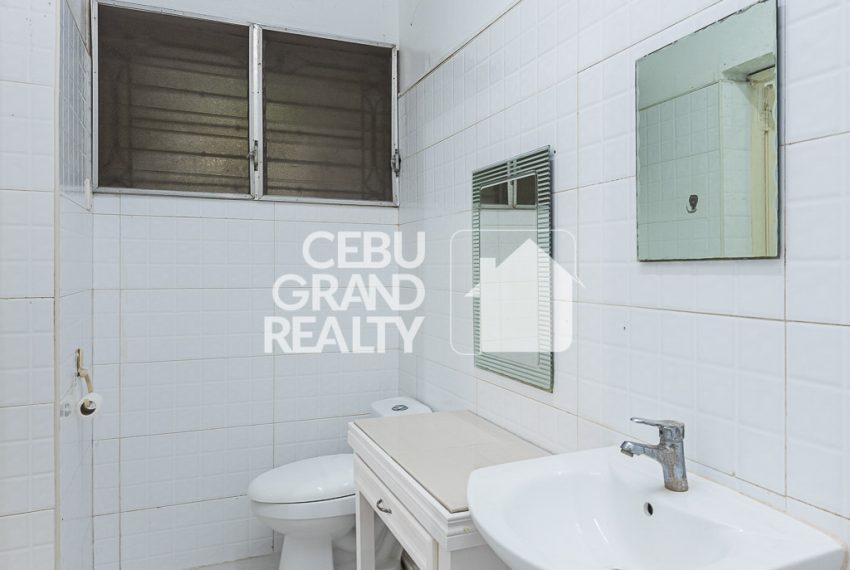 RHML92 6 Bedroom House with Swimming Pool for Rent in Maria Luisa Park - Cebu Grand Realty (15)