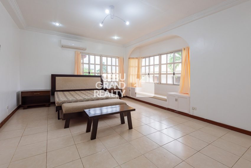 RHML92 6 Bedroom House with Swimming Pool for Rent in Maria Luisa Park - Cebu Grand Realty (18)
