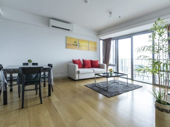 Condo for Sale in Park Point