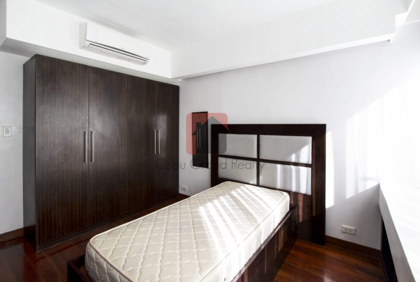 RC375 Spacious 2 Bedroom Condo for Rent in Banilad Cebu Grand Re