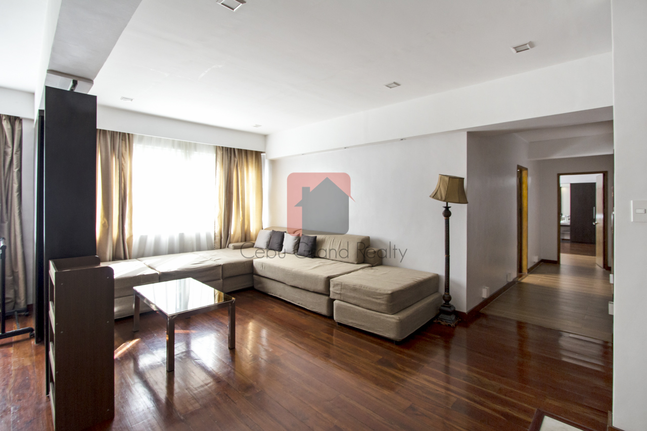 RC375 Spacious 2 Bedroom Condo for Rent in Banilad Cebu Grand Re