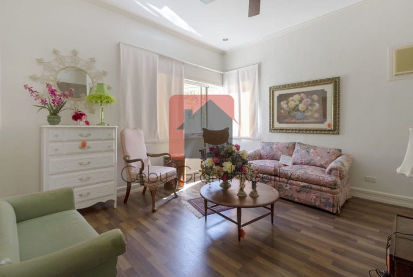 SRBML34 Spacious 3 Bedroom House for Sale in Maria Luisa Park Ce