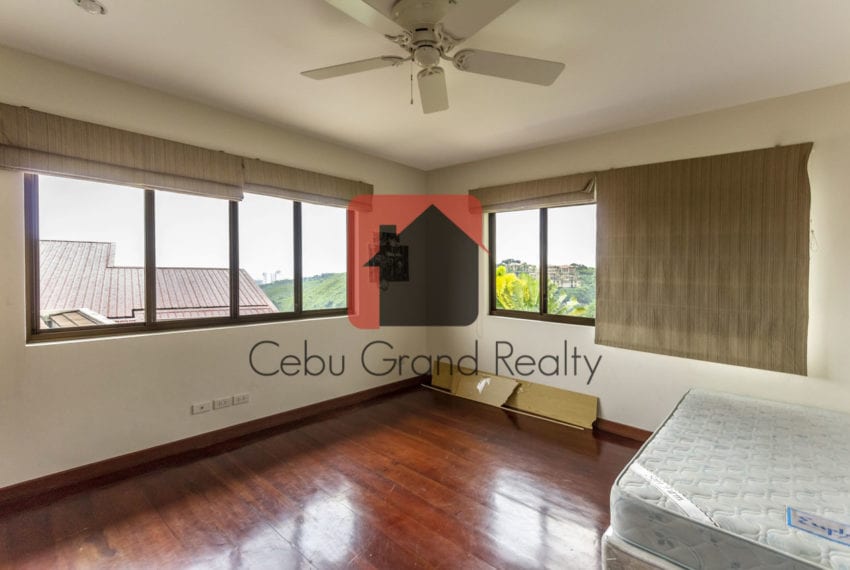 SRBML45 4 Bedroom House for Sale in Maria Luisa Park Cebu Grand
