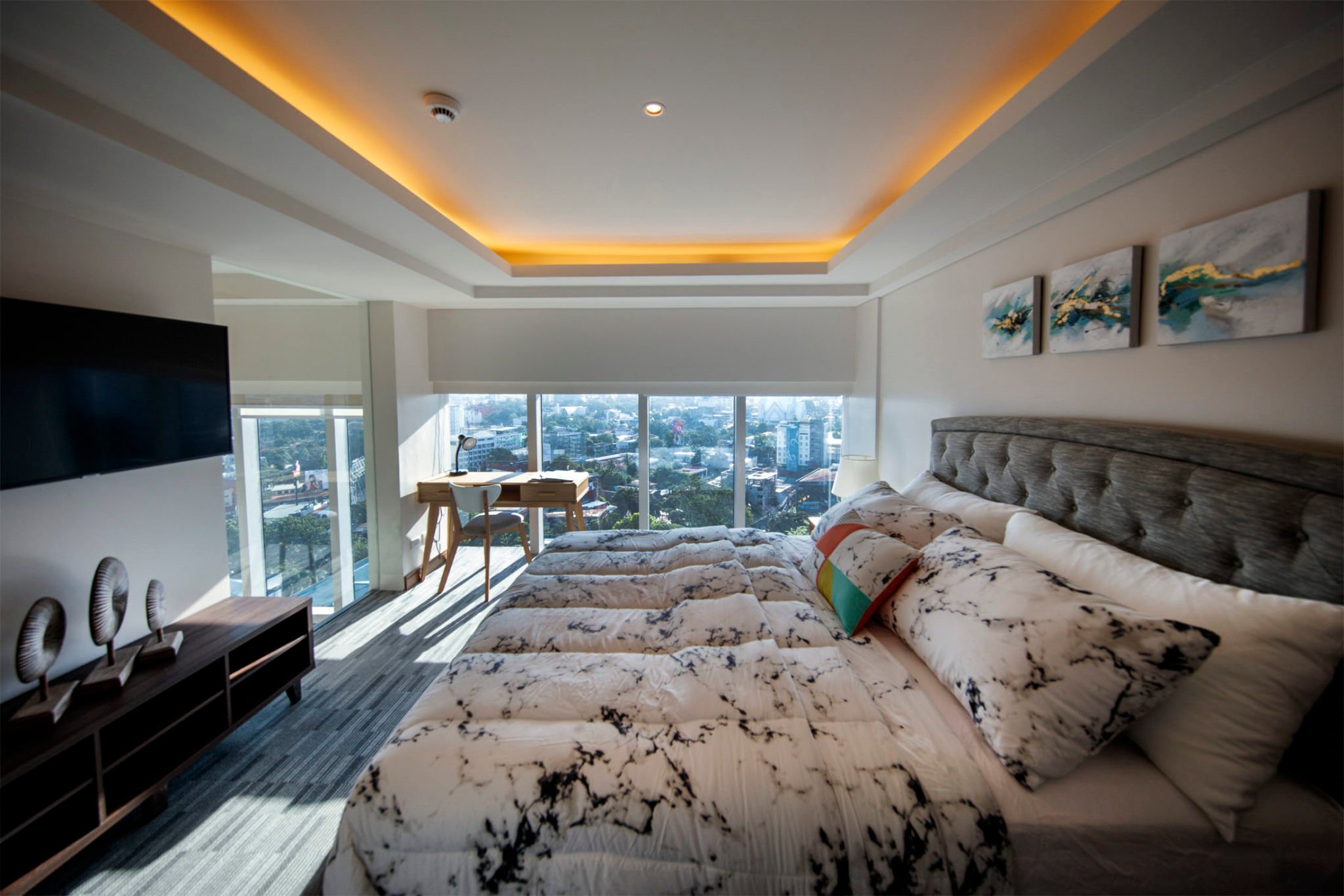 RCMR2 Spacious 2 Bedroom Loft Condo for Rent in Cebu Business Pa