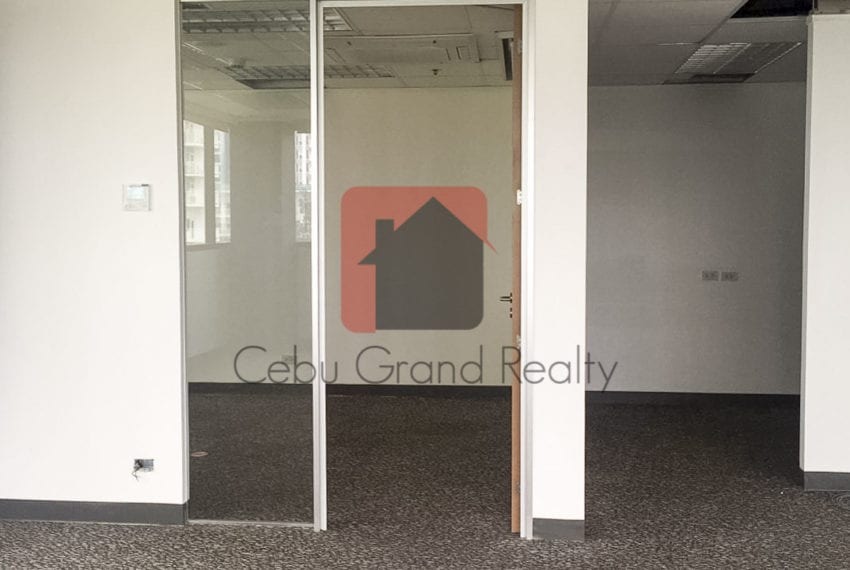 RCP190A 922 SqM Office Space for Rent in Cebu Business Park Cebu