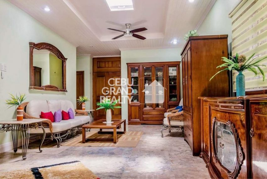 SRBSH2 6 Bedroom House for Sale in Talamban Cebu Grand Realty