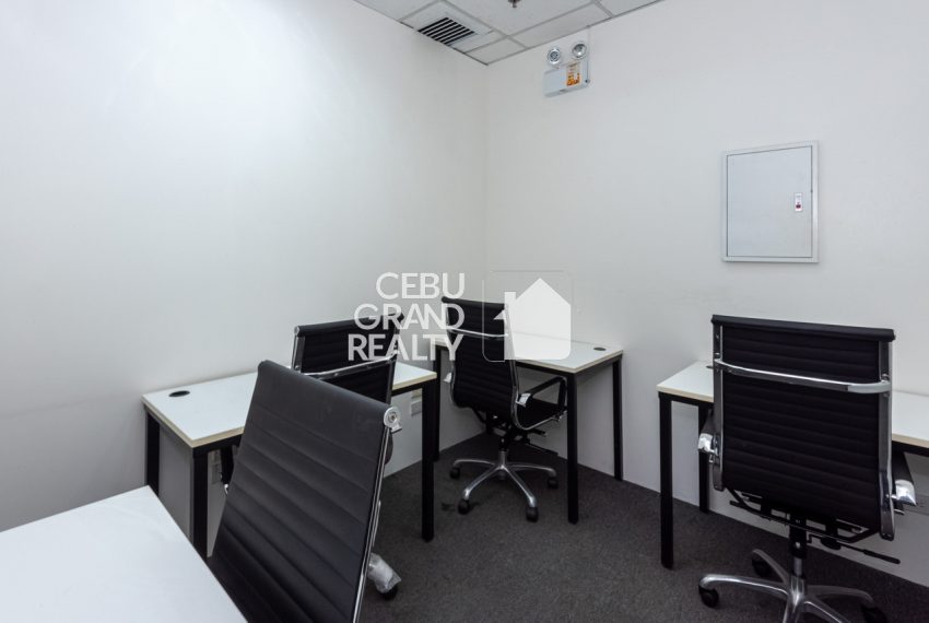 RCP133A 5 Seats Ready Office for Rent in Cebu IT Park - Cebu Grand Realty (1)