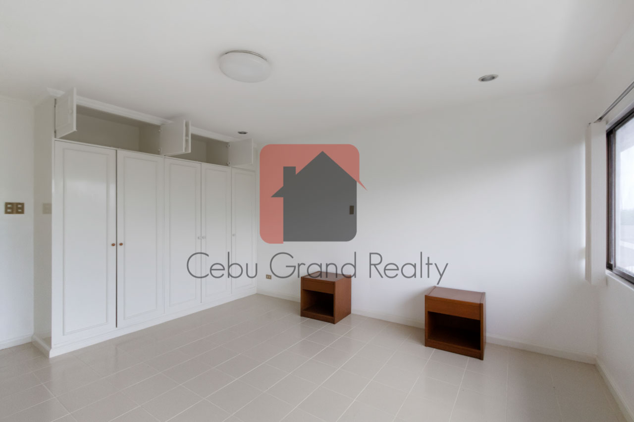 RCREC2 Spacious 2 Bedroom Condo for Rent in Banilad Cebu Grand R