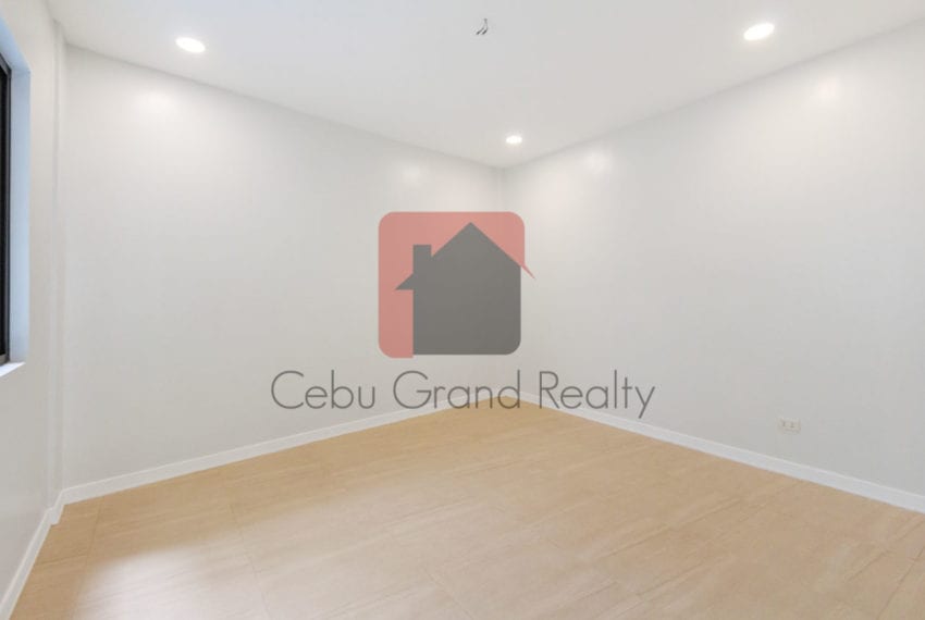 SRBSA1 Brand New 4 Bedroom Duplex House for Sale in Banilad Cebu