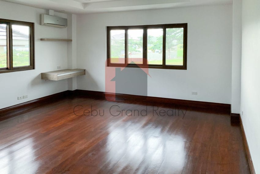 SRBPN1 Renovated 4 Bedroom House for Sale in Pristina North Resi