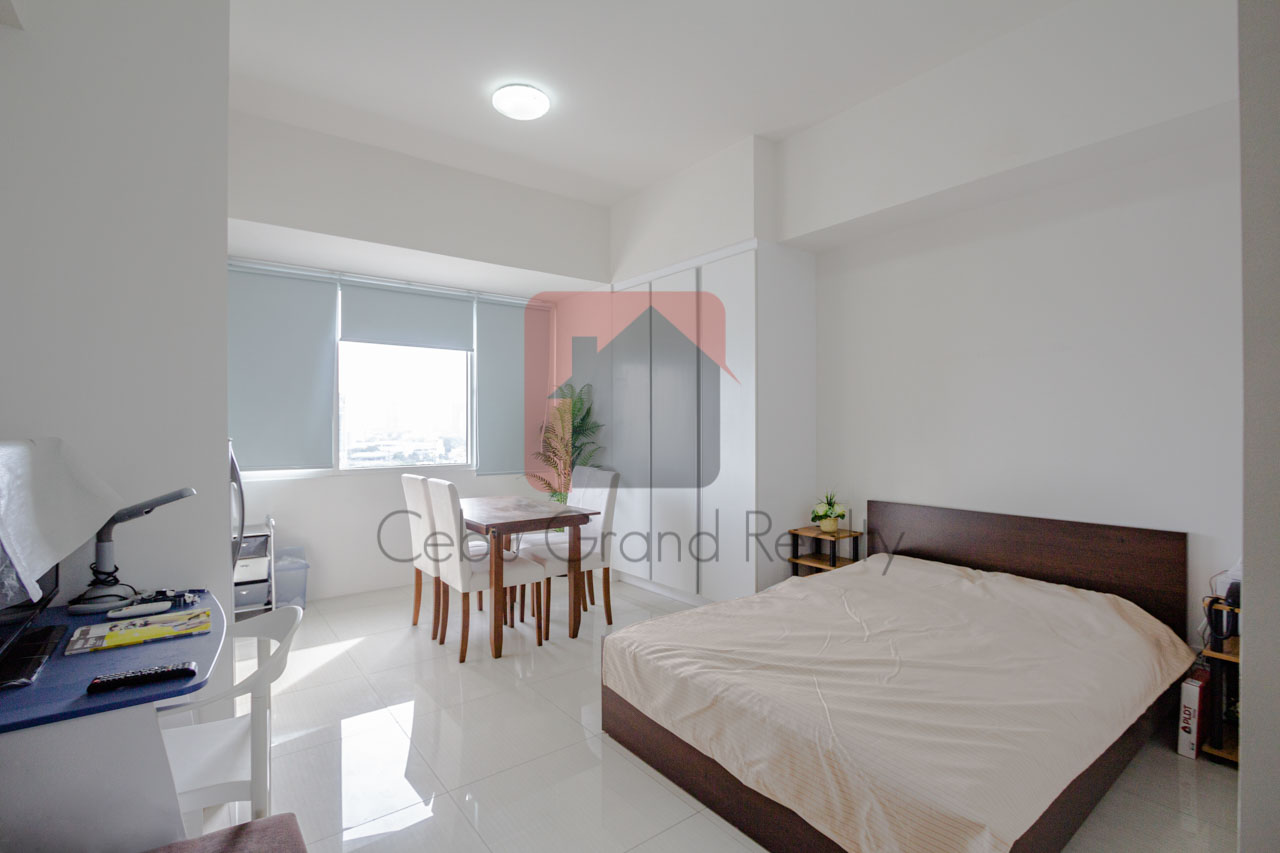 RCCR1 Furnished Studio for Rent in Calyx Residences Cebu Busines
