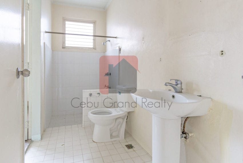 RHP9 Unfurnished 4 Bedroom House for Rent in Banilad Cebu Grand