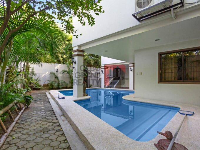 house for rent in maria luisa