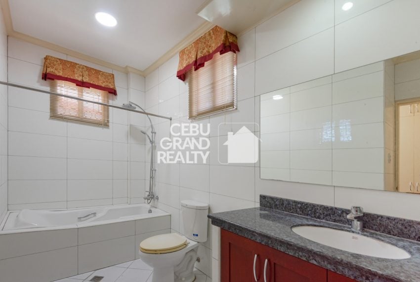 RHBP5 Furnished 3 Bedroom House for Rent in Banilad - Cebu Grand Realty (14)