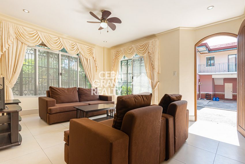 RHBP5 Furnished 3 Bedroom House for Rent in Banilad - Cebu Grand Realty (3)