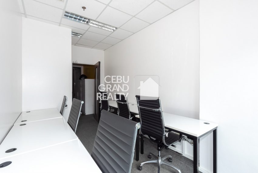 RCP133C 6 Seats Private Serviced Office for Rent in IT Park Cebu City - Cebu Grand Realty (3)