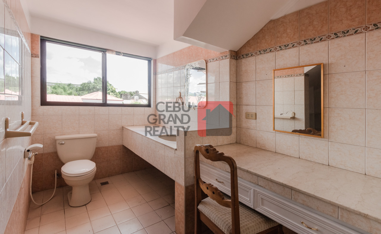 RHP15 5 Bedroom House for Rent in Banilad Cebu City - Cebu Grand Realty (16)