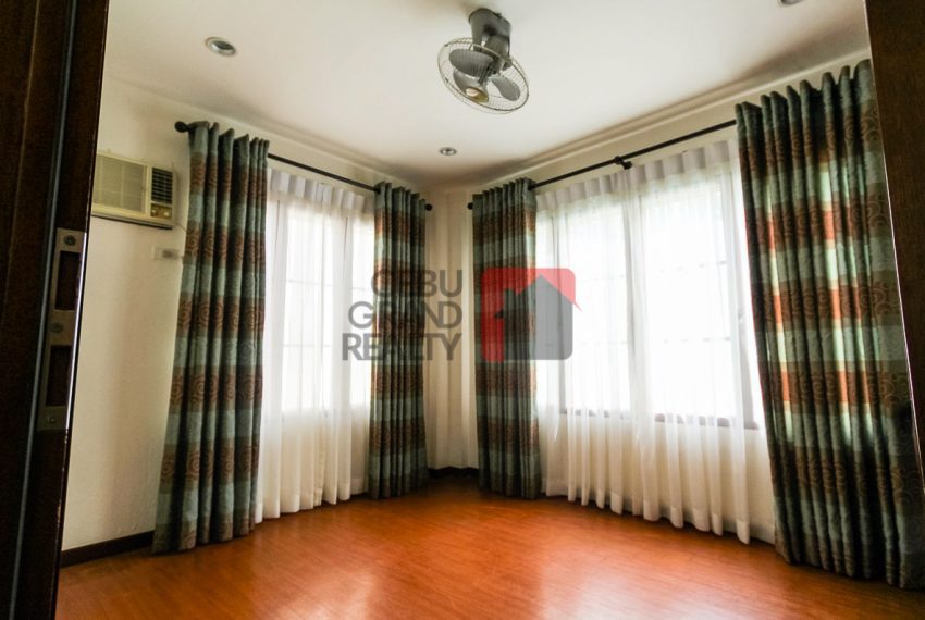 RHSUH2 3 Bedroom House  with Swimming Pool for Rent in Talamban