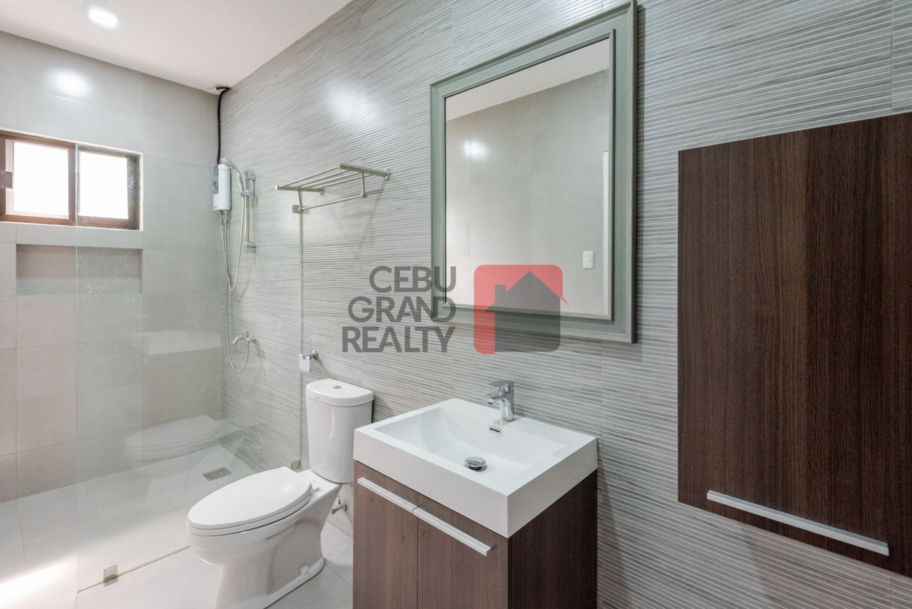 RHNT28 Renovated 8 Bedroom House for Rent in North Town Homes - Cebu Grand Realty (18)