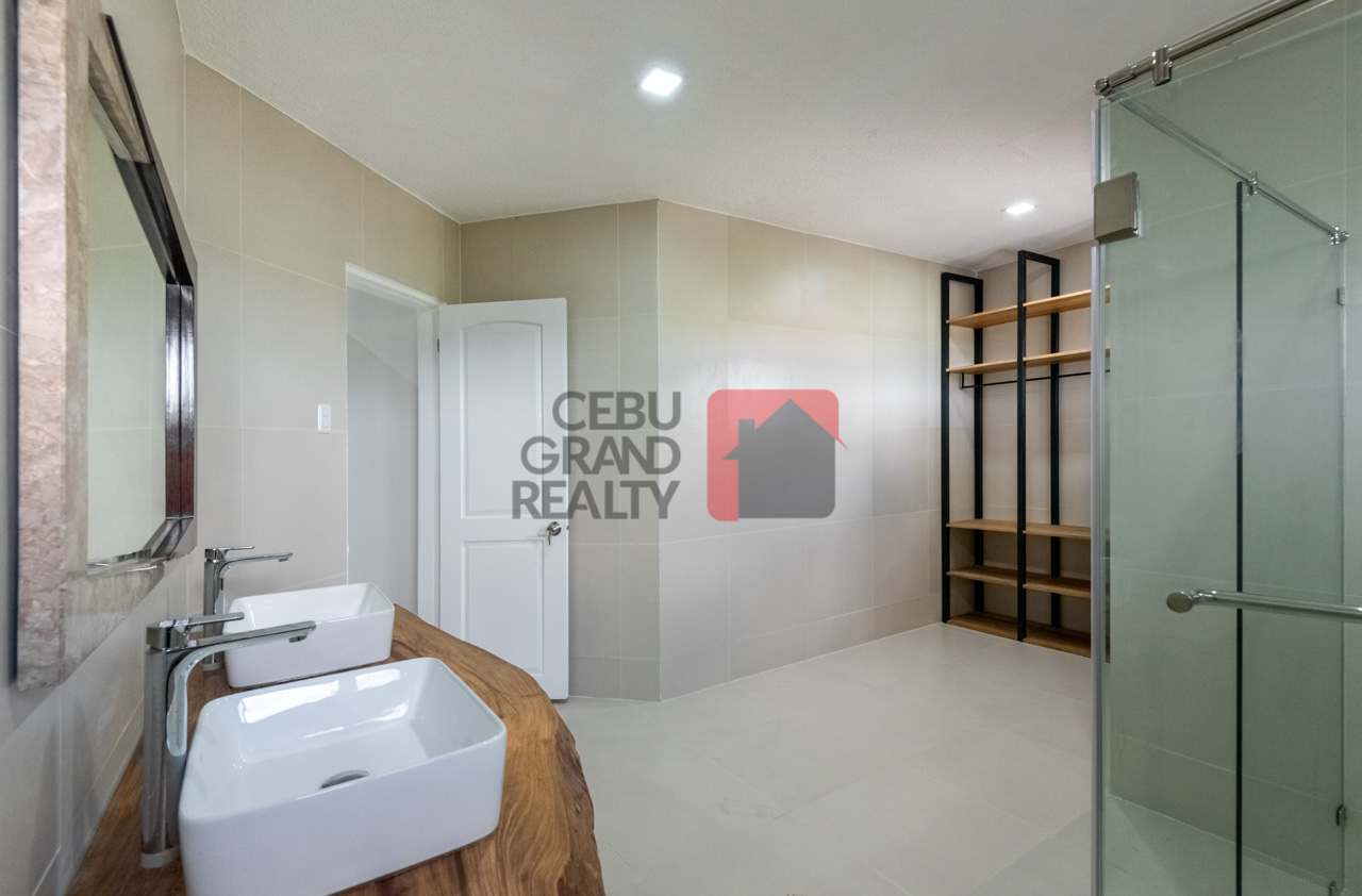 RHNT28 Renovated 8 Bedroom House for Rent in North Town Homes - Cebu Grand Realty (9)
